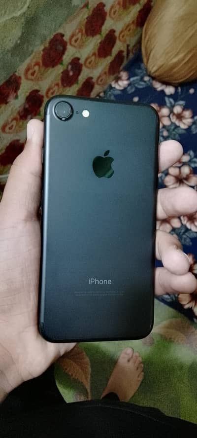 Apple iPhone 7