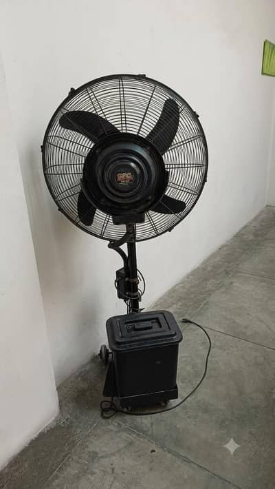 GFC Pedestal Mist Fan ( 10/ 10 )