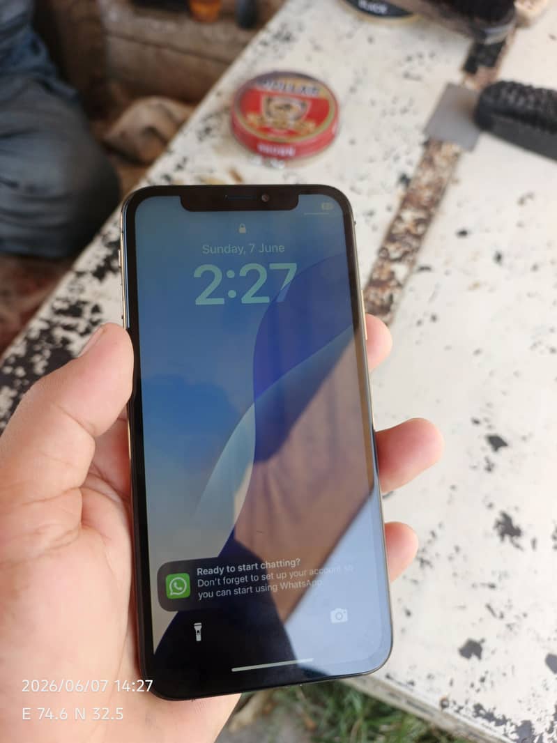 iPhone xs 3