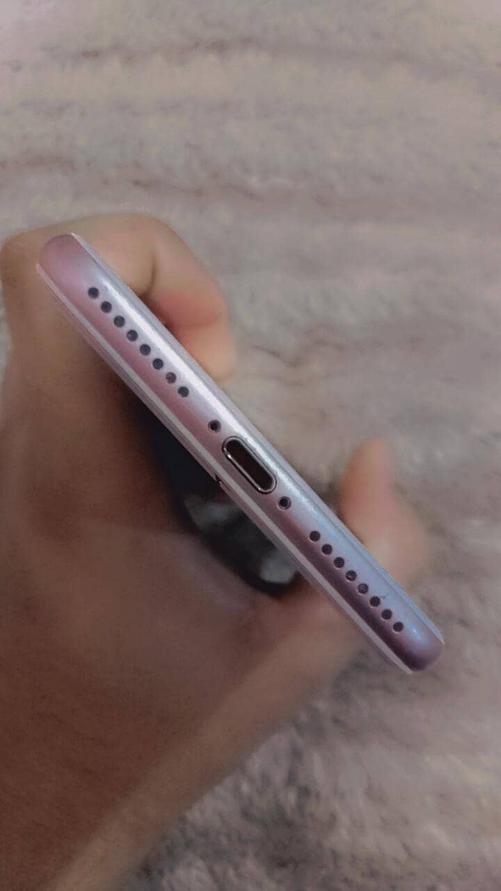 Apple iPhone 7 Plus 3