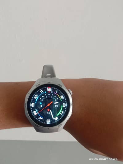 round dial smart whatch