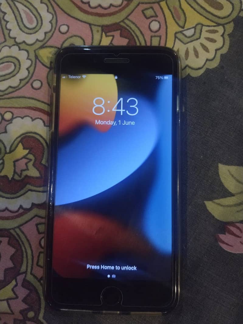 Apple iPhone 7 Plus 1