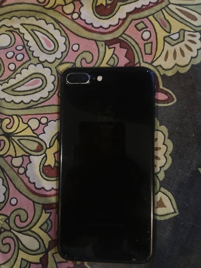 Apple iPhone 7 Plus 5
