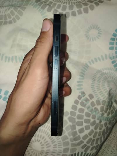 Apple iPhone 14
