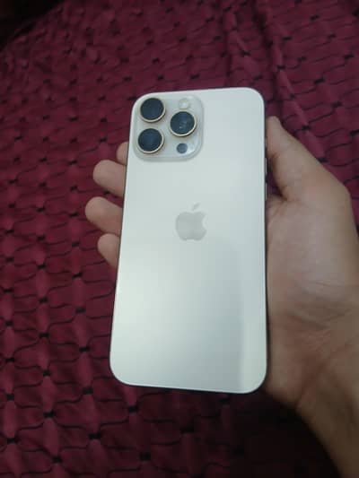 Apple iPhone 16 Pro Max