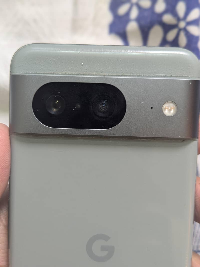Google Pixel 8 7