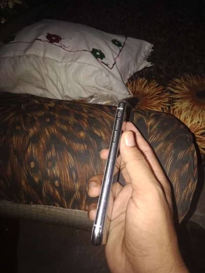 Apple iPhone XS Factory unlock