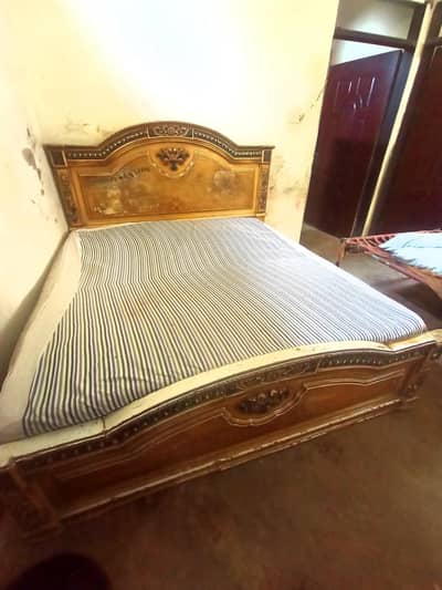 BEDROM SET. FOR SELL