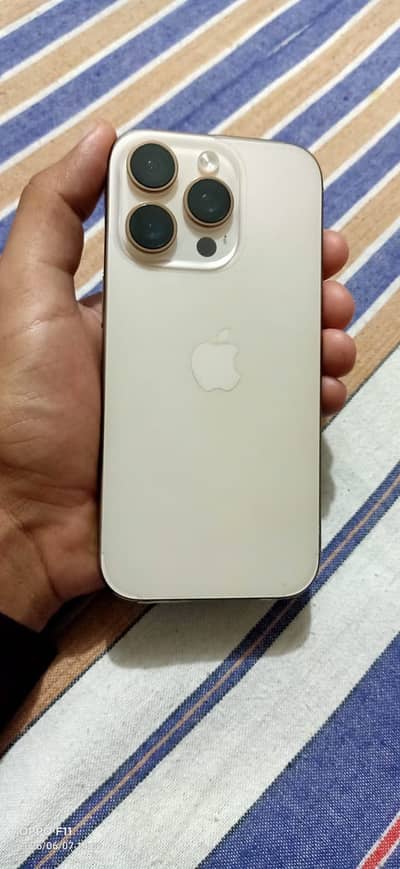 Apple iPhone 16 Pro