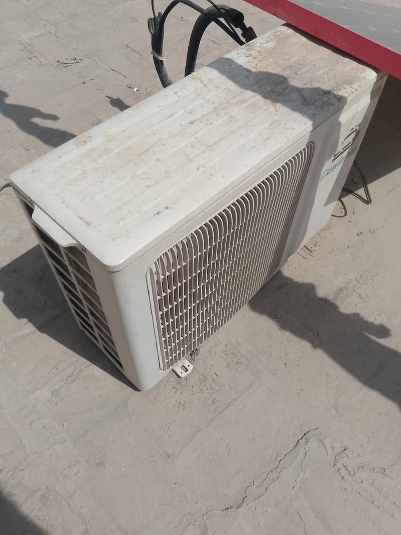 split AC 1-ton 4