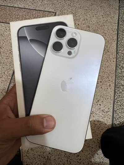 Apple iPhone 16 Pro Max