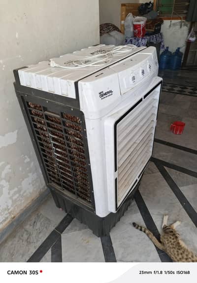 excellent condition room cooler