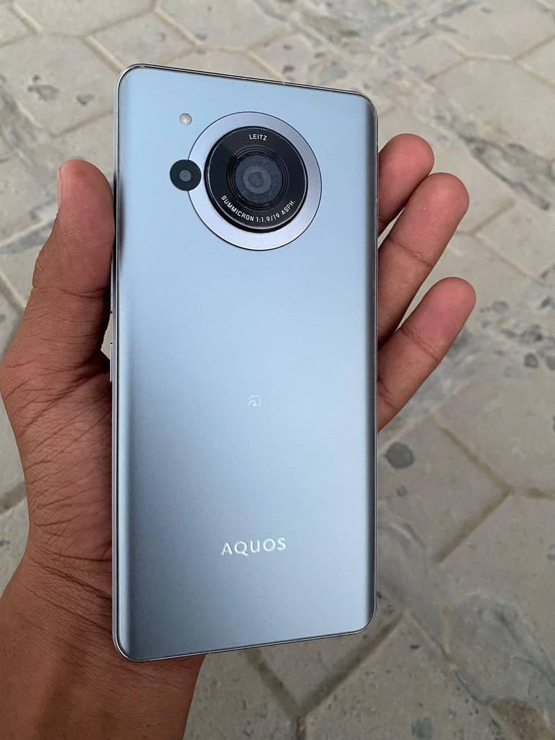 Sharp Aquas r7 1