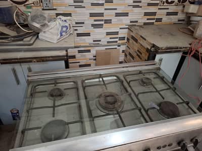 Stone Gas 5 Burner Stove with Oven