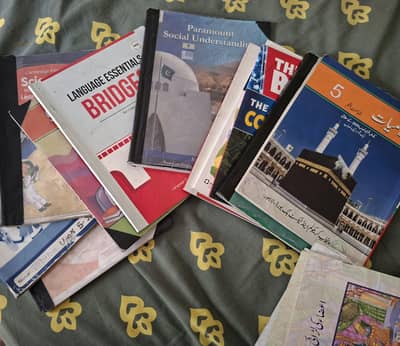 Beaconhouse Books of class 5 and class 7 (full coarse) urgent sale