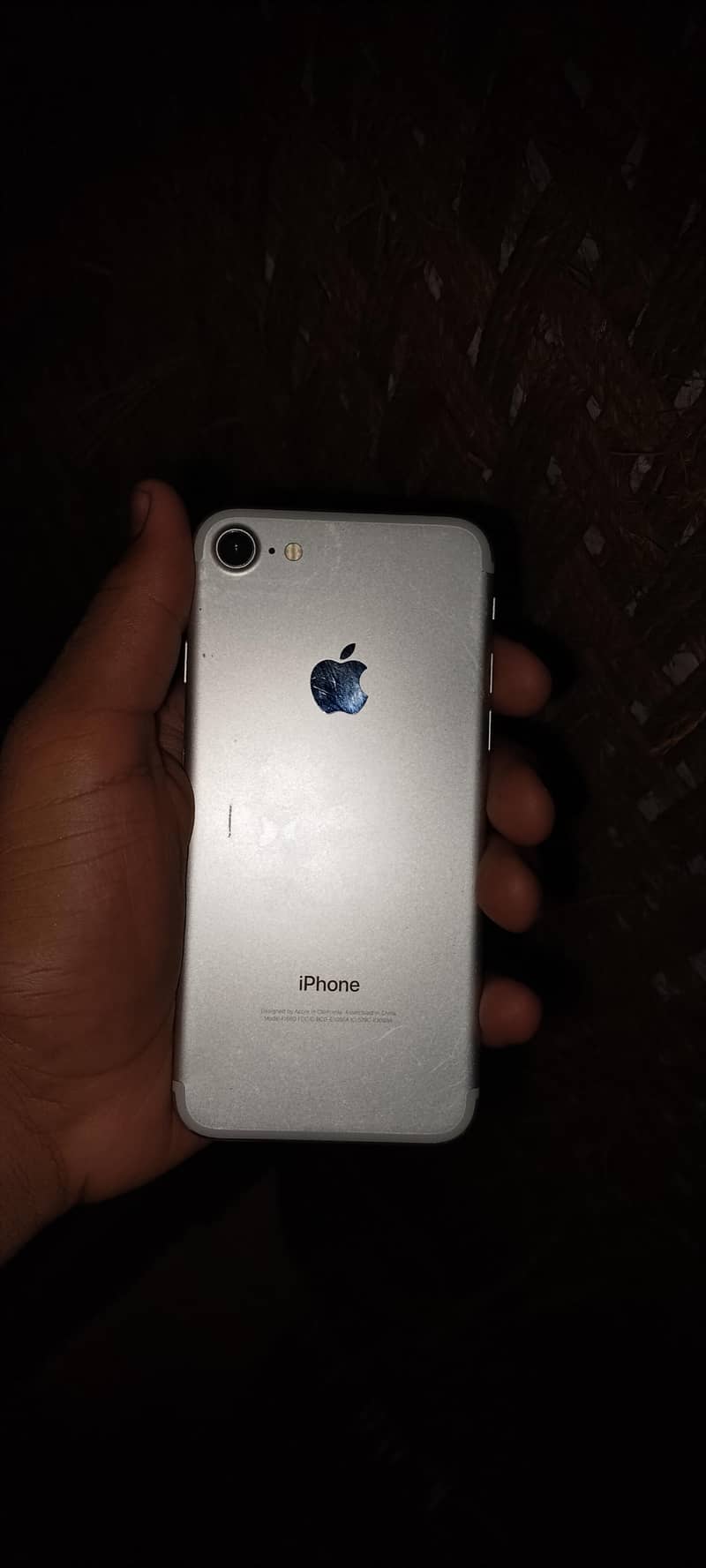 Apple iPhone 7 1