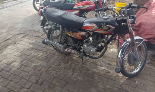Black Honda 125