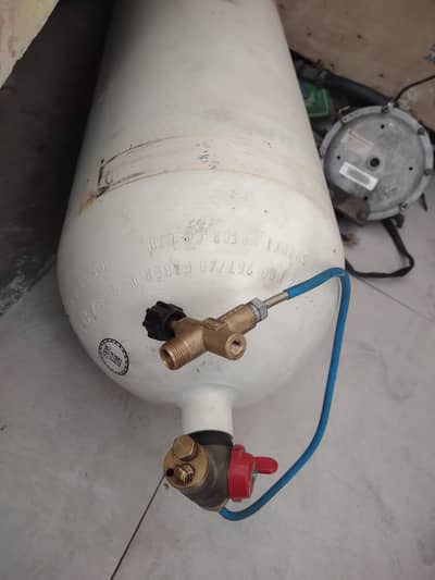 CNG CYLINDER