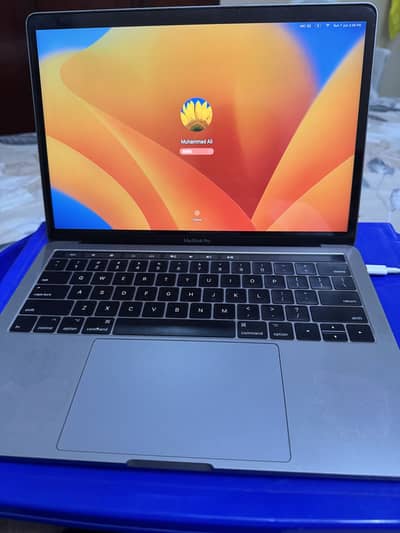 Macbook Pro 2017 (13’ inch)