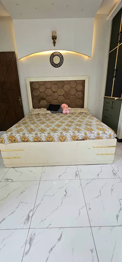 Bed Dressing Table Wardrobe (Almirah)High-quality DECO furniture set a