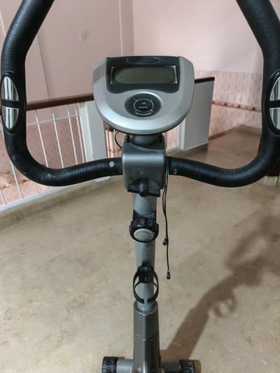 Body-Fit exercise machine