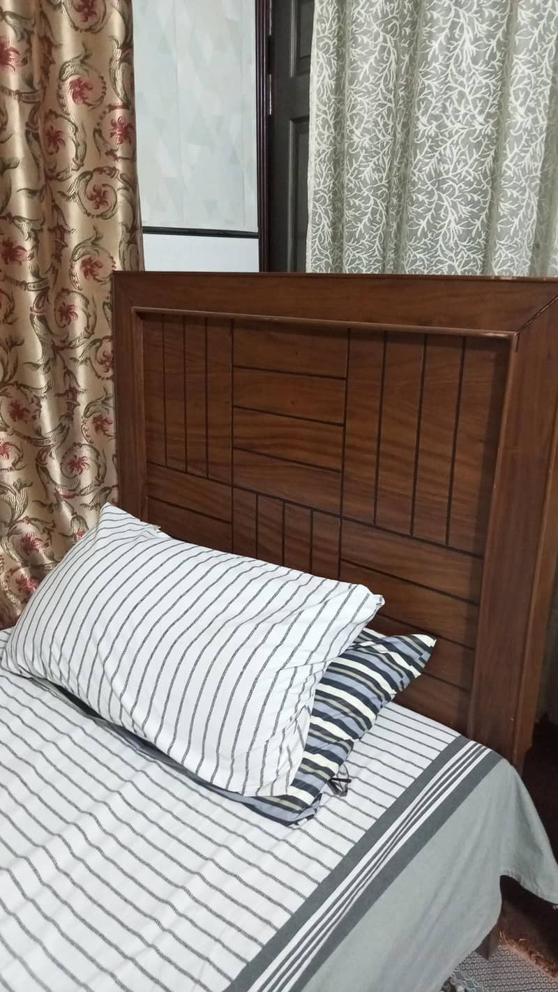 single bed 0