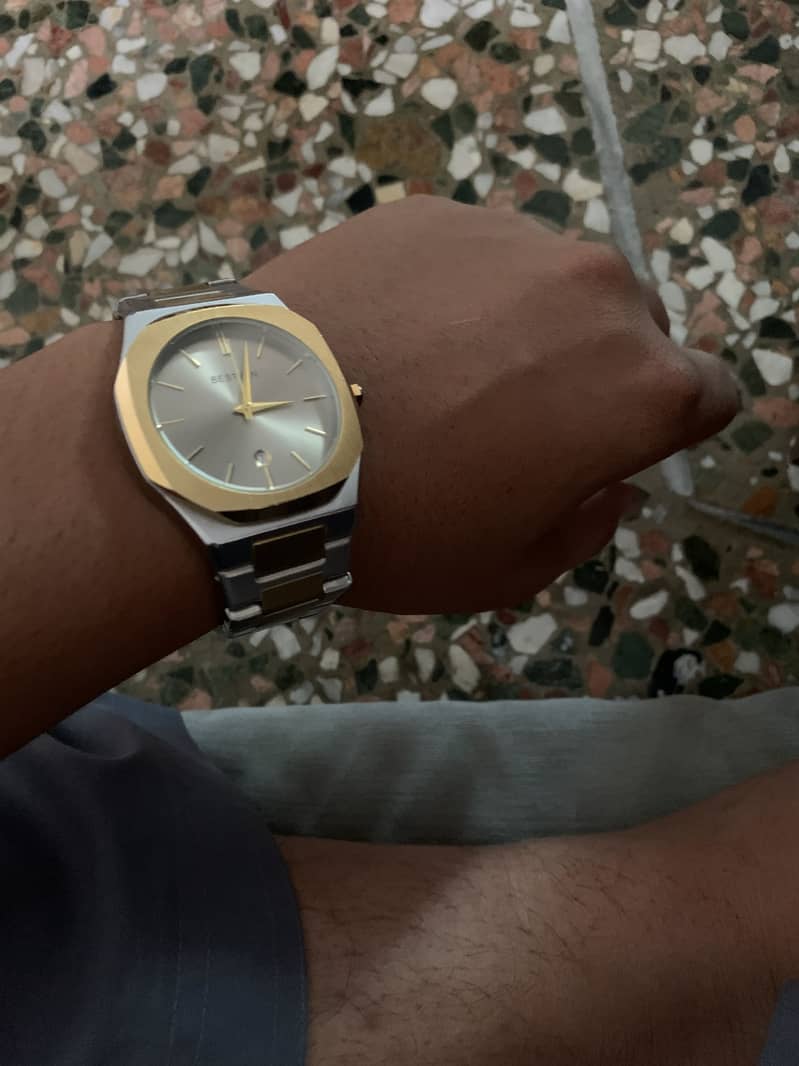 Watch 0