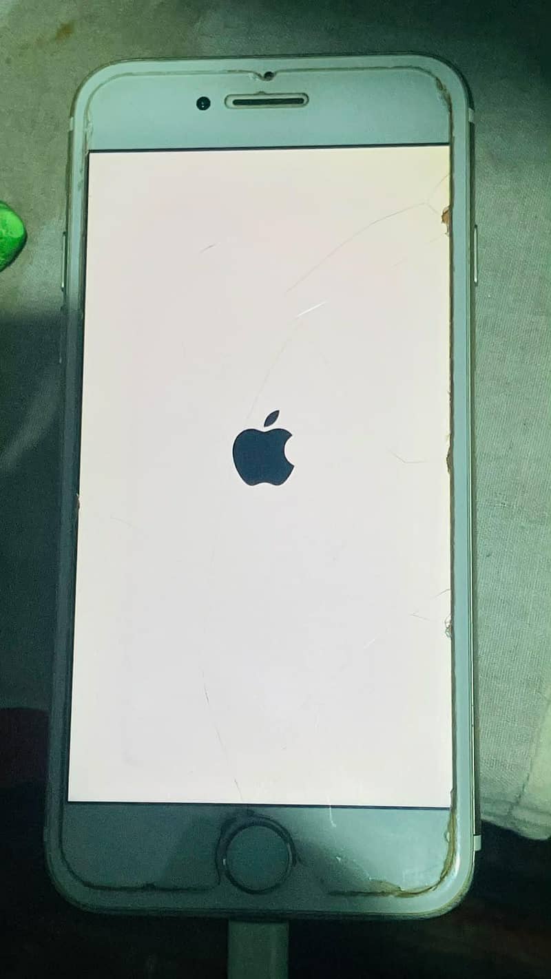 Apple iPhone 7 2