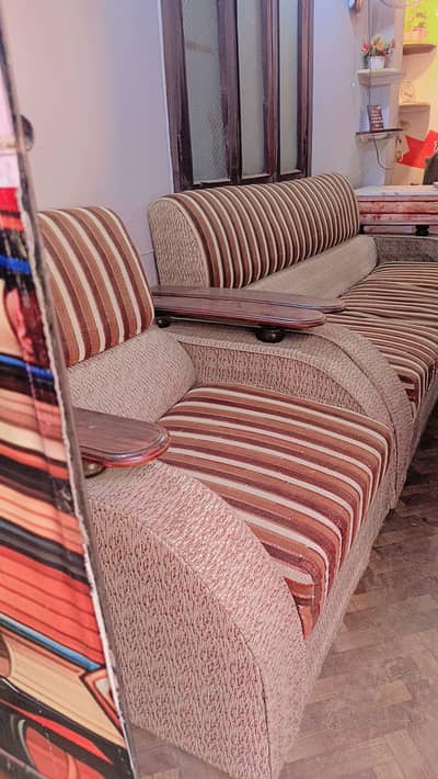 5 sitter sofa set good condition comfortable foam