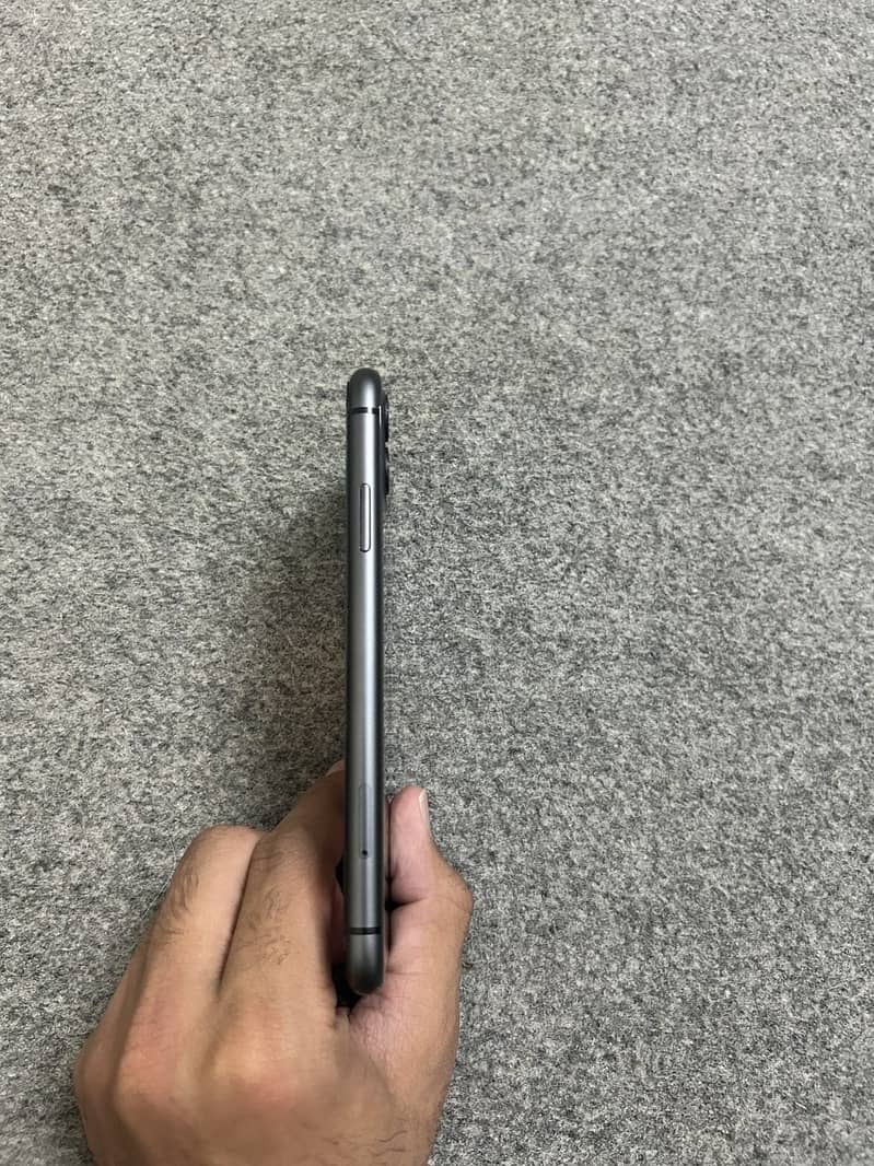 Iphone 11 4