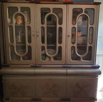 showcase for urgent sale