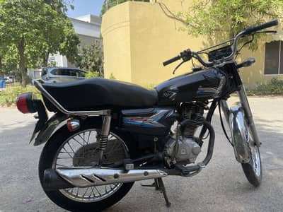 Honda 125 Motorcycle