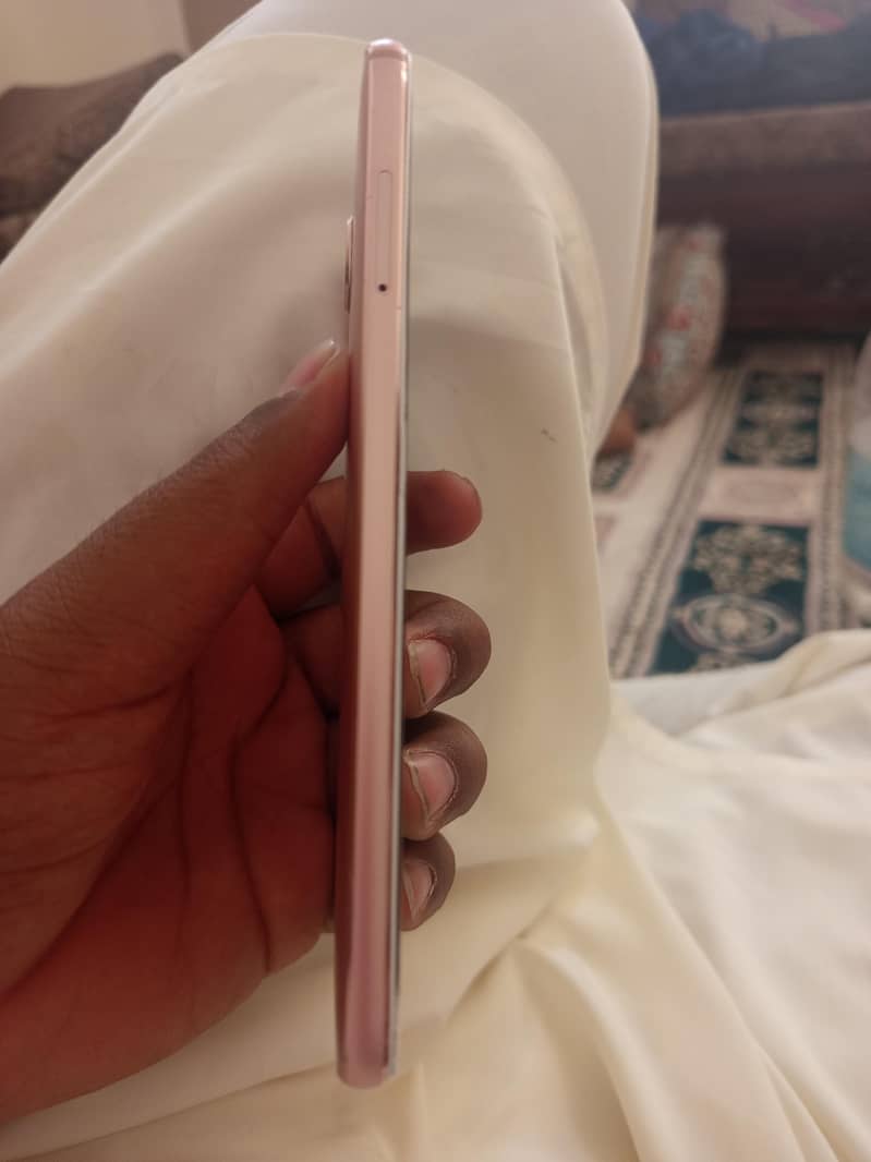 Huawei Nova Plus 1
