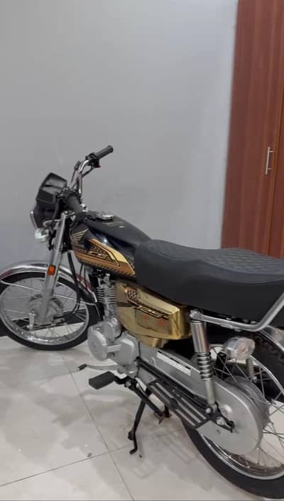 HONDA CG 125 SPECIAL EDITION