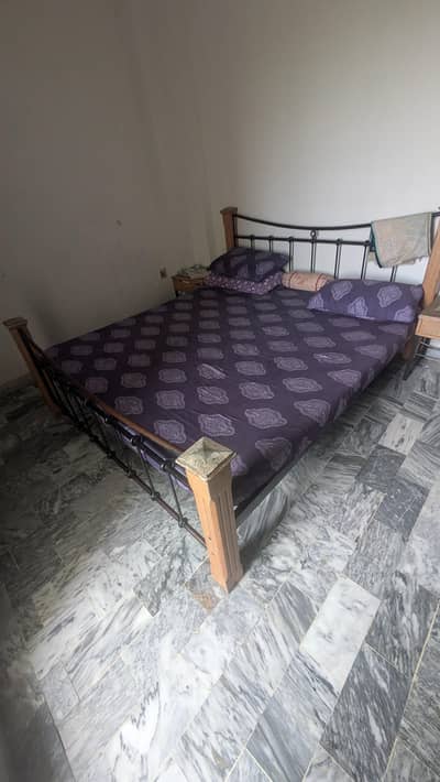king size bed