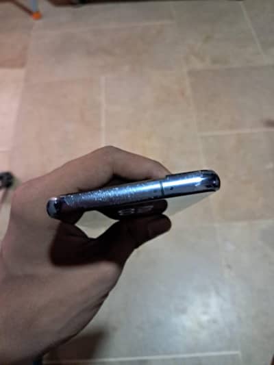 Samsung Mobile S21 5G available for sale