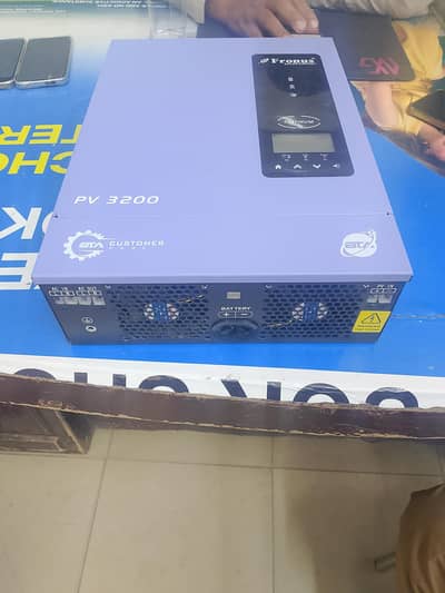 Fronus Solar inverter 3.2 K(0300/4149583)