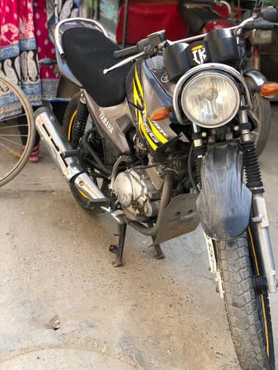 ybr 125g