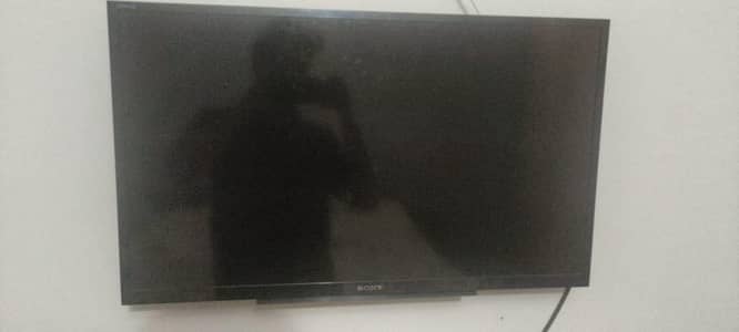 32 inches LCD for sale