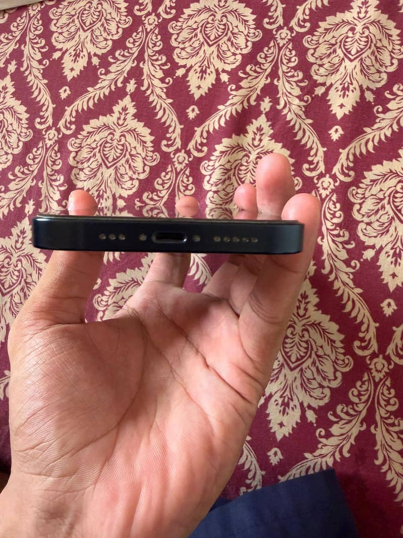 Apple iPhone 3
