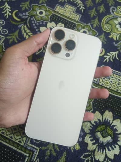Apple iPhone 16 Pro Max