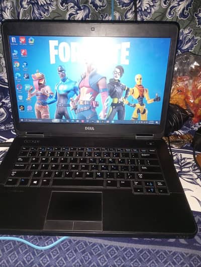 dell e5440 core i5 8gb ram 128gb SSD