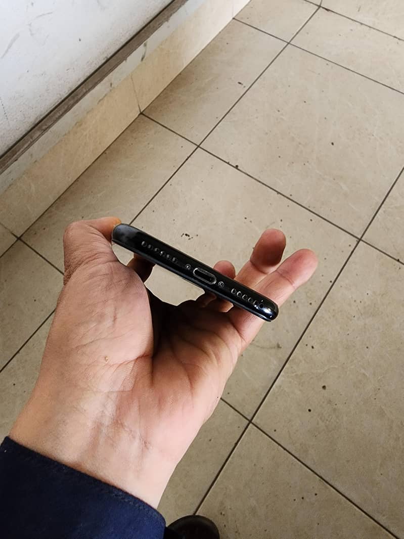 Apple iPhone 7 5