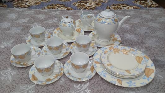 Yamasen gold collection porcela in japan 24Ct gold plated 24pcs
