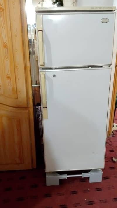 Samsung 2 door fridge for sale.