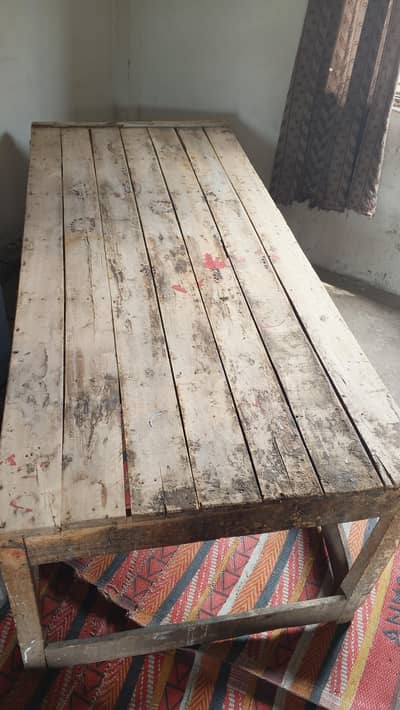 chicken shop Table
