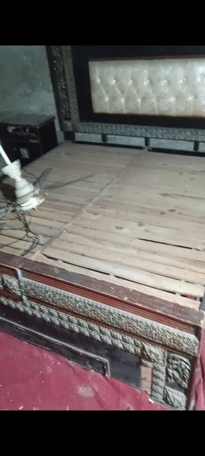 Bed Dressing Almari