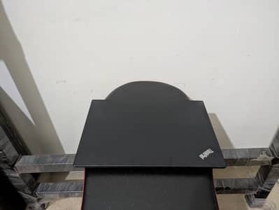 Lenovo T14 gen 2 Touch - Ryzen 5650 Pro - 16gb RAM - 256gb NVME