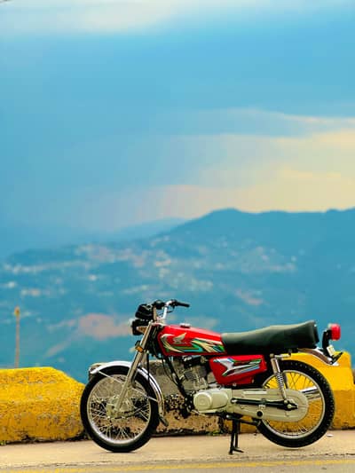 Honda 125 Model 2023 all Punjab number biometric available ha