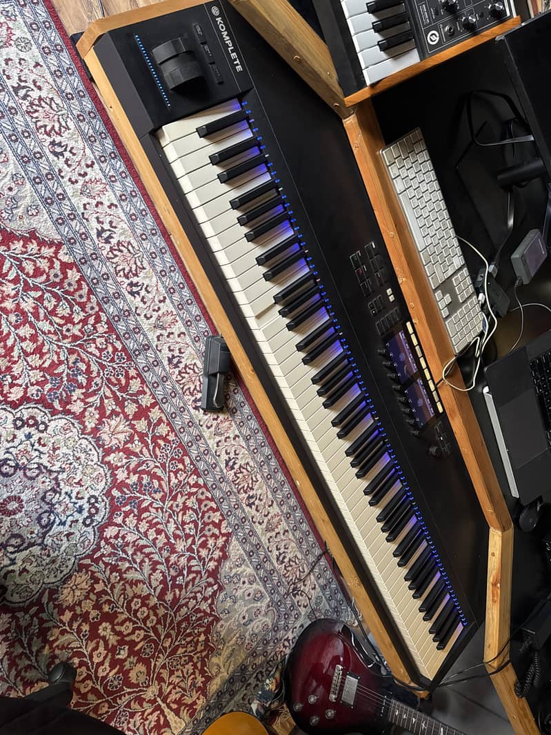 Controller mk2 Komplete kontrol 0